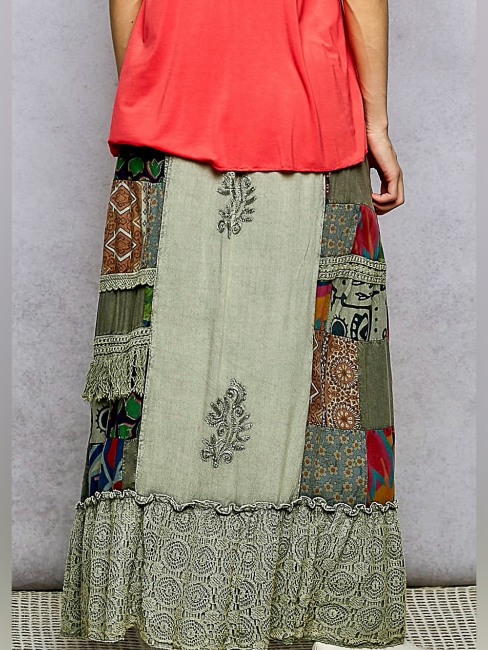 ❤️Hello Gorgeous! POL Printed Patchwork Embroidered Ruffled Skirt- Sage Multi - Picture 5 of 12